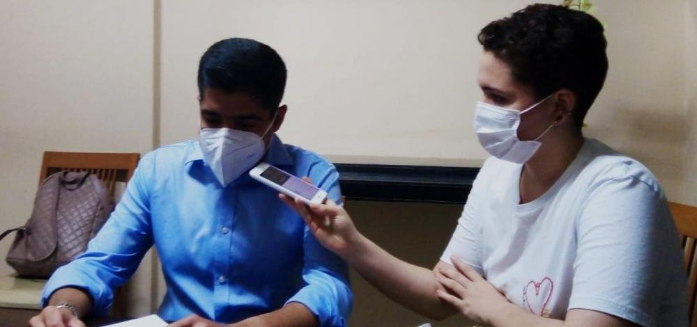 Em viagem pelo sul da Bahia, ACM Neto se irrita com pergunta que vincula DEM a Bolsonaro