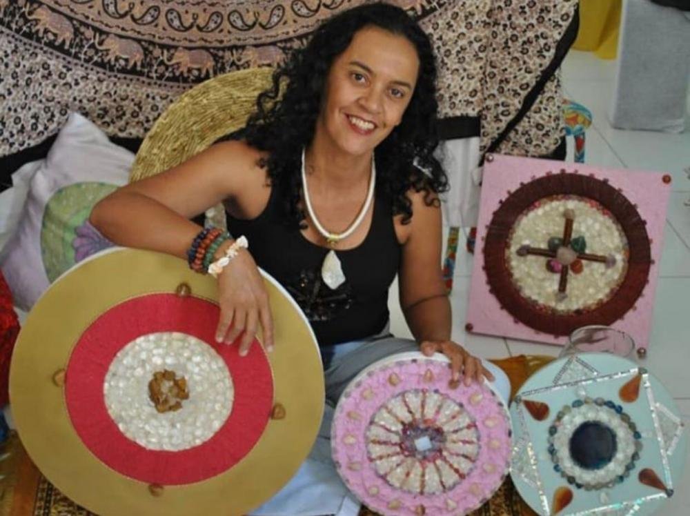 Jô Oliveira lança CD difundindo elevação e equilíbrio através da arte