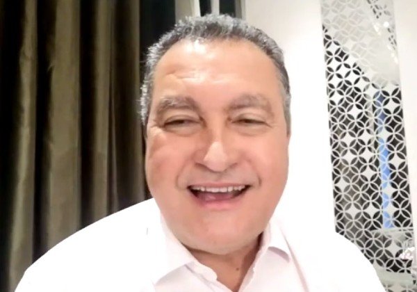 Governador confirma novo decreto que vai liberar 50% da capacidade dos estádios na Bahia