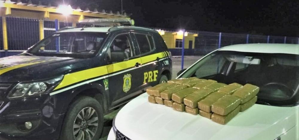 Polícia apreende quase 30kg de maconha no interior da Bahia