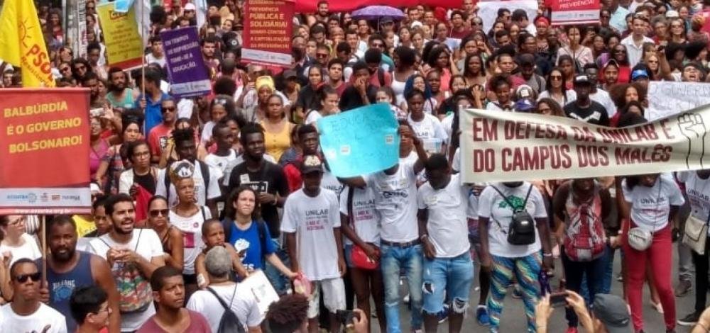 Juíza baiana determina suspensão de cortes do MEC na Educação