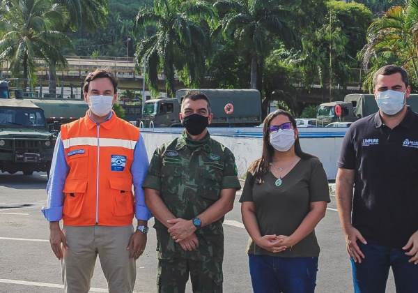 Salvador envia 5 toneladas de donativos e 2 carros pipa ao extremo sul nesta segunda