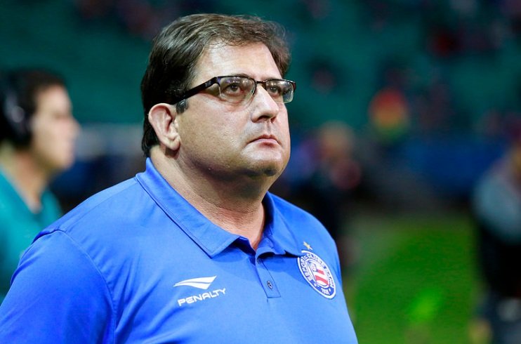 Com gol no fim, Bahia vence a primeira no Campeonato Baiano