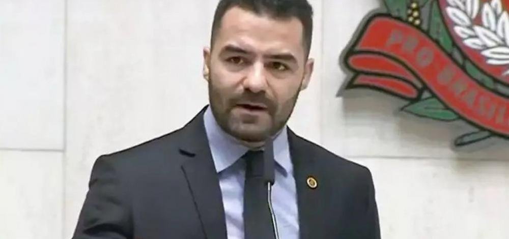 Pedido de cassação de Arthur do Val é aprovado por Conselho de Ética da Alesp