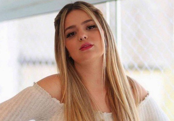 ‘Morrendo de vergonha’, diz Viih Tube sobre assédio em camarote na Sapucaí