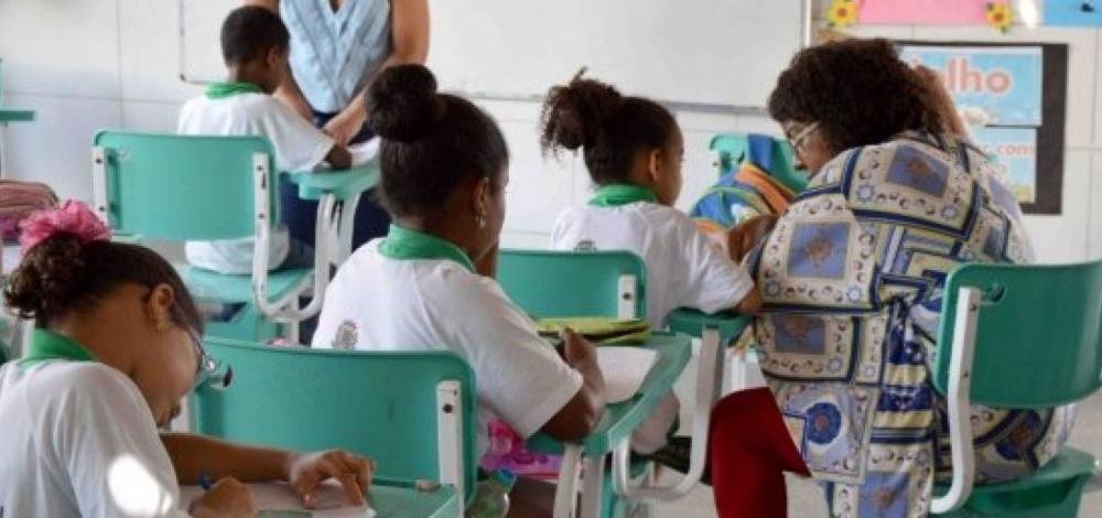 Professores de Feira de Santana voltam a fazer paralisação de atividades