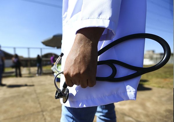 Câmara aprova projeto que regulamenta a telessaúde