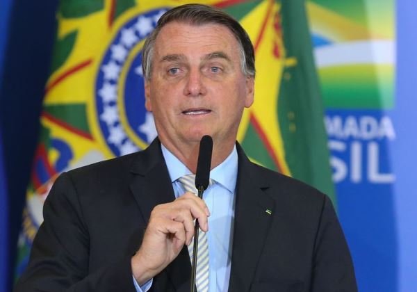 MDB cogita apoiar campanha de Jair Bolsonaro, revela jornal