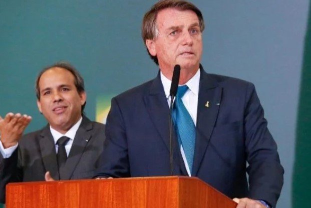 Bolsonaro veta lei Aldir Blanc que previa R$ 3 bi anuais para o setor cultural