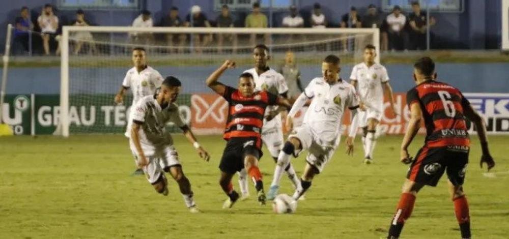 Vitória empata sem gols e segue na zona de rebaixamento da Série C