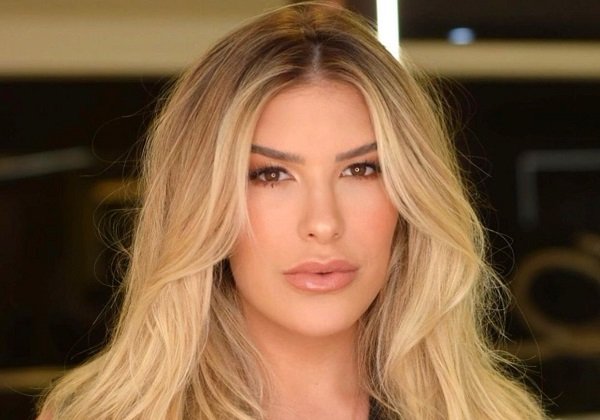 ‘Já estava perdendo as esperanças’, diz Lore ao anunciar que recuperou seu canal do Youtube