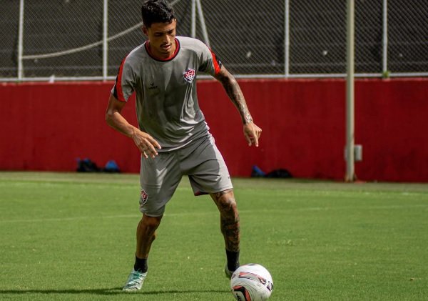 Vitória enfrenta o Botafogo-PB e precisa vencer para sair da zona de rebaixamento