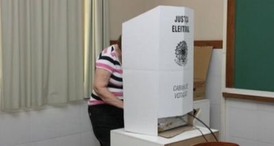 Eleitores com dificuldade de locomoção podem solicitar transferência para seção especial