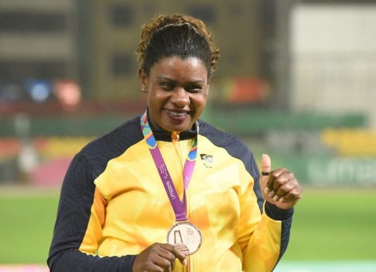 Serviço de acolhimento ao universitário com deficiência e com dificuldade de aprendizagem proporciona desenvolvimento acadêmico e pessoal