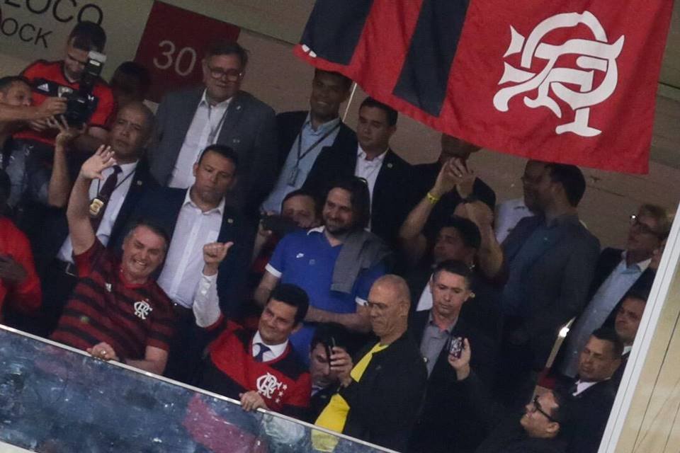 Bolsonaro e Moro vão assistir ao jogo do Flamengo e CSA no Mané Garrincha