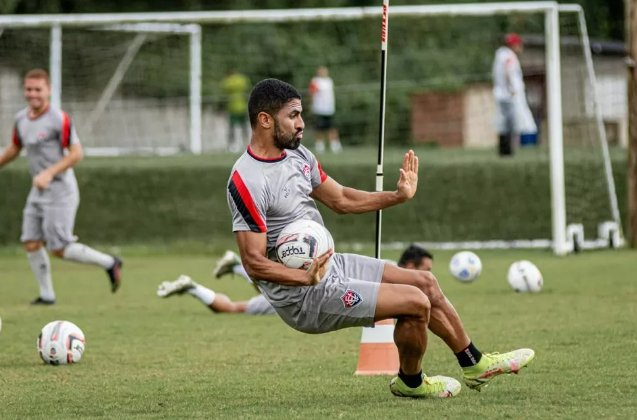 Ameaçado pelo Z-4, Vitória enfrenta ao menos quatro times do G-8 nas rodadas finais da Série C