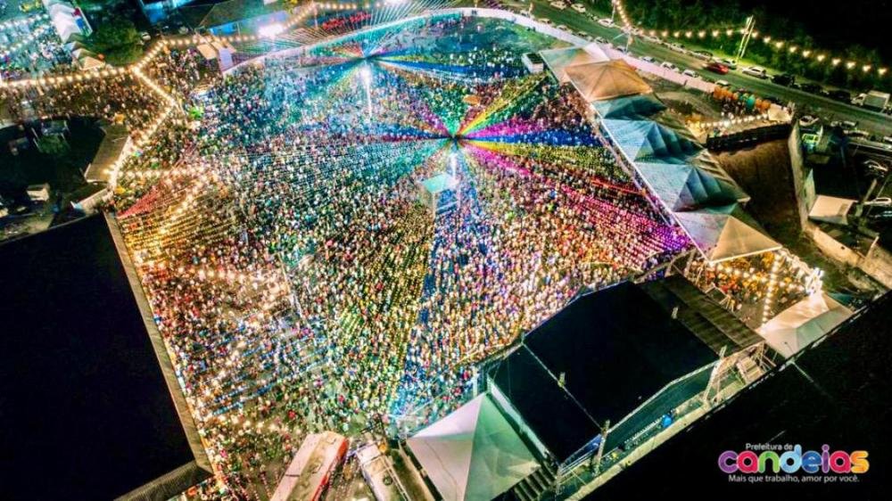 Candeias: 1º dia do Arraiá do Aconchego reúne milhares de pessoas em circuito oficial