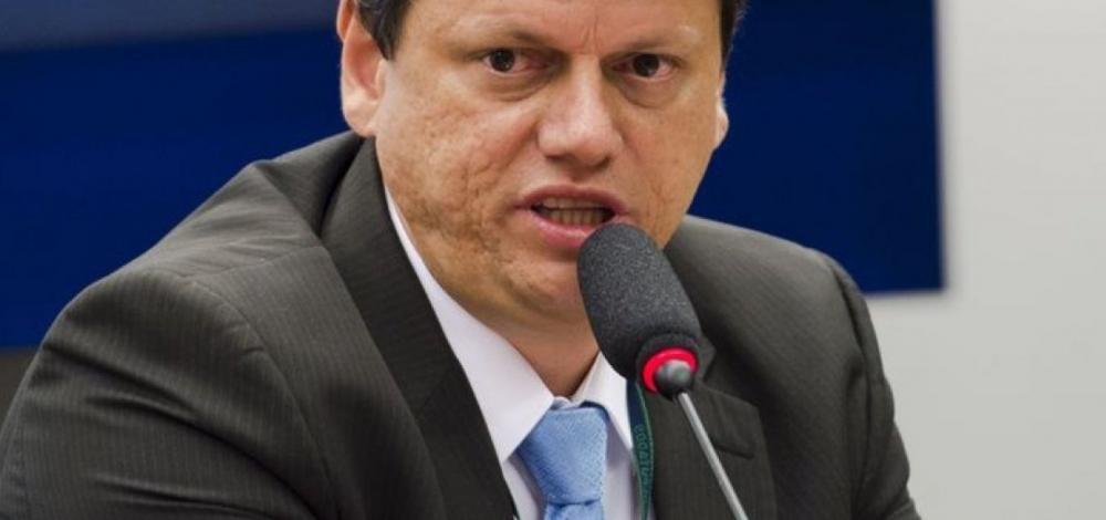 Ex-ministro diz que colocaria 