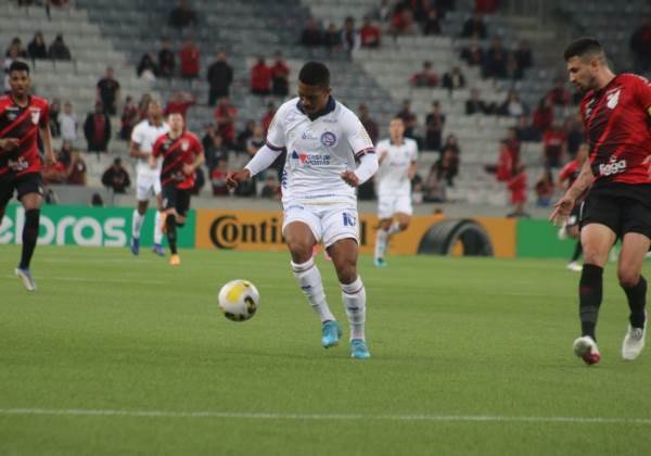 Bahia leva nova virada do Athlético e é eliminado da Copa do Brasil