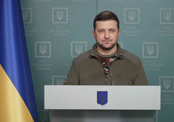 Com conversa marcada com Zelensky, Bolsonaro diz ter solução para guerra na Ucrânia