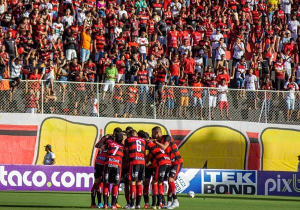 Vitória vence o Paysandu e entra na zona de classificação da Série C