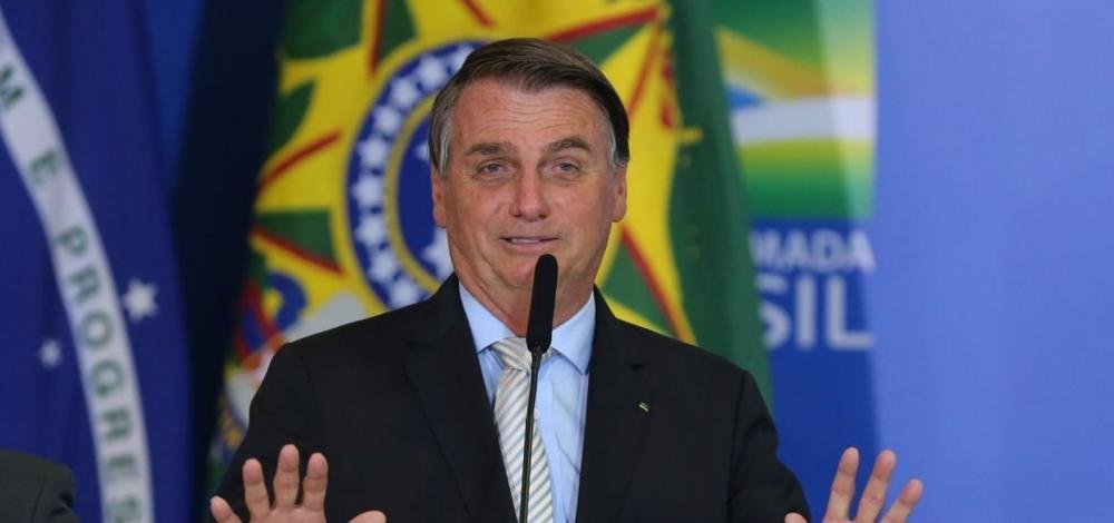 Bolsonaro diz que 40 embaixadores vão participar da reunião sobre urnas eletrônicas