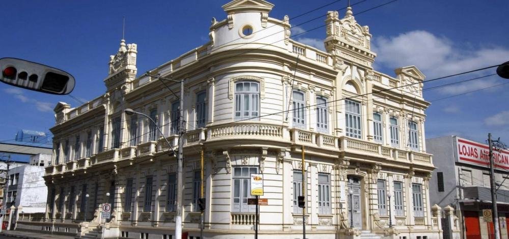 Prefeitura de Feira de Santana anuncia concurso com 486 vagas de emprego