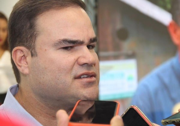 Cacá Leão diz que política vive ‘momentos difíceis’ com polarização