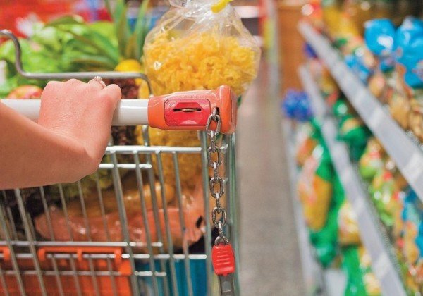 Preço do leite ultrapassa o da gasolina em São Paulo