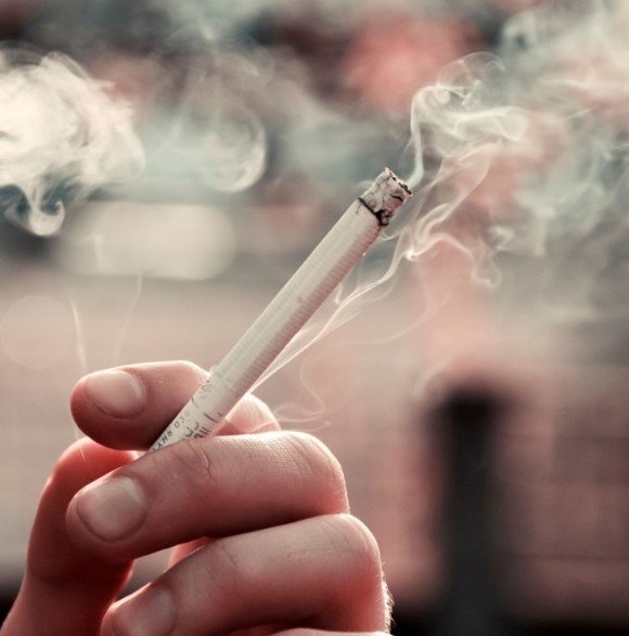 Especialistas fazem alerta sobre os danos causados pelo tabaco no Dia Nacional de Combate ao Fumo 