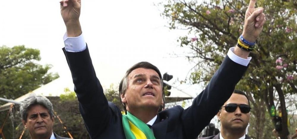 Juristas apontam possível abuso de poder político em discursos de Bolsonaro