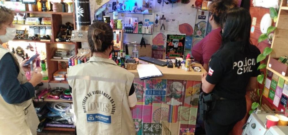 Polícia apreende centenas de cigarros eletrônicos em Salvador
