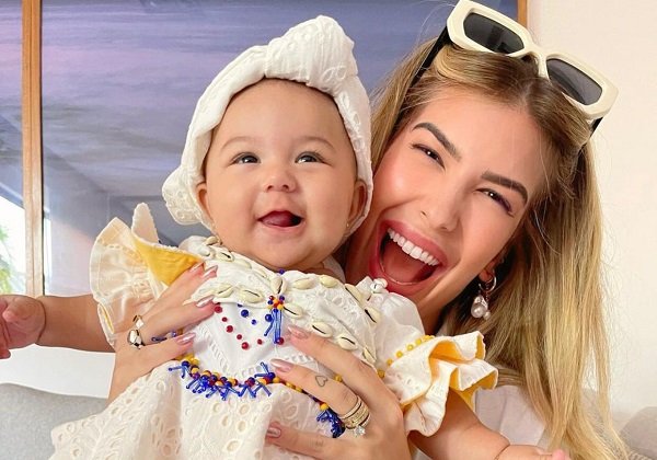 Lore Improta compartilha primeiros passos de Liz: ‘Bora dandar’