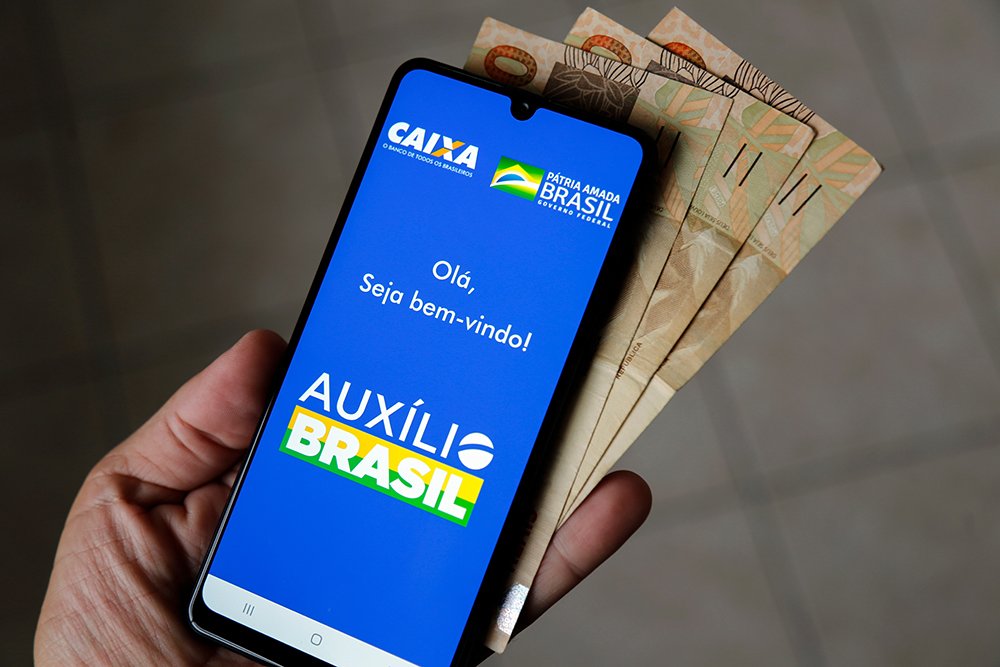 Auxílio Brasil: Bahia é o estado com maior número de contemplados em setembro