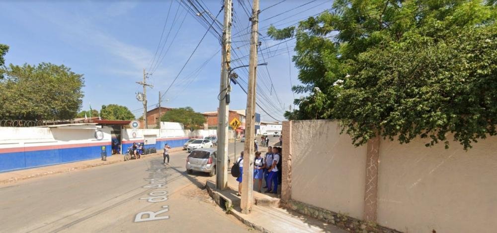 Atirador usou também arma branca para matar aluna em escola de Barreiras