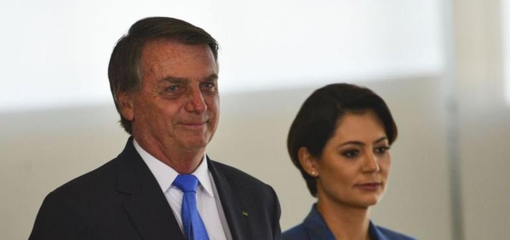 Governo Bolsonaro decreta sigilo de 100 anos em visitas de Michelle
