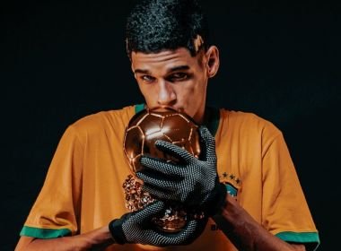 Luva de Pedreiro anuncia que participará da cerimônia da Bola de Ouro 2022