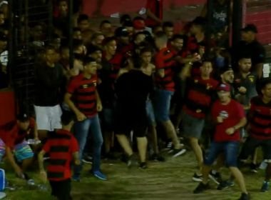 Jogo entre Sport e Vasco termina com invasão da torcida após gol do Cruzmaltino