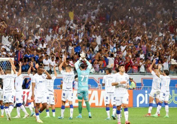 Com mais um jogo em casa, Bahia tem 95,3% de chances de subir