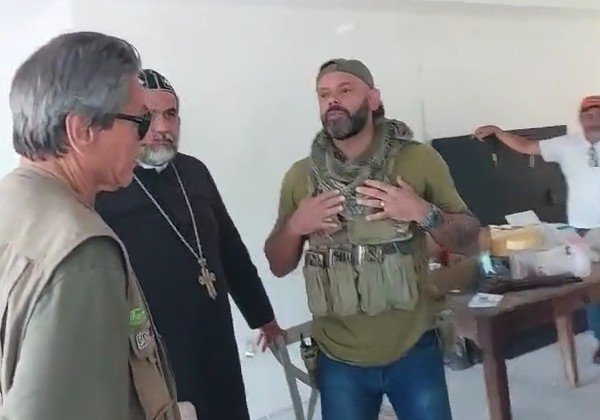 Em vídeo, Jefferson alega ter lançado granada ‘de efeito moral’ na PF