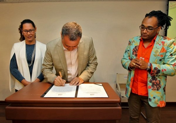 Governo firma parceria de R$ 2,4 mi para projetos de promoção da igualdade racial