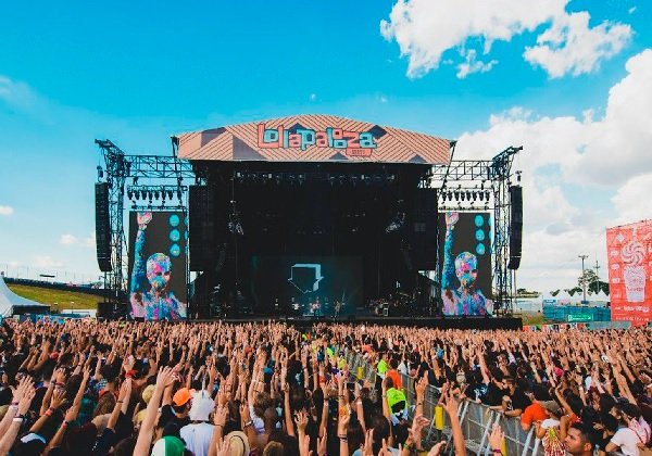 Lollapalooza Brasil libera reserva de lockers e opções de Lolla Trips para a edição de 2023