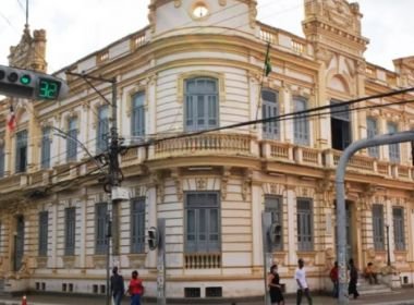 Feira: Prefeitura faz nova convocação de aprovados em concurso para professor