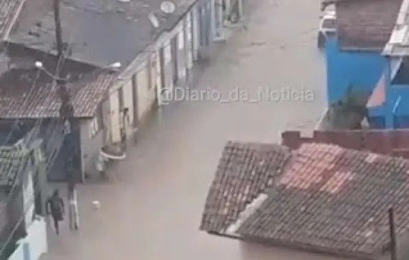 Cachoeira e São Félix recolhem donativos para afetados por chuvas