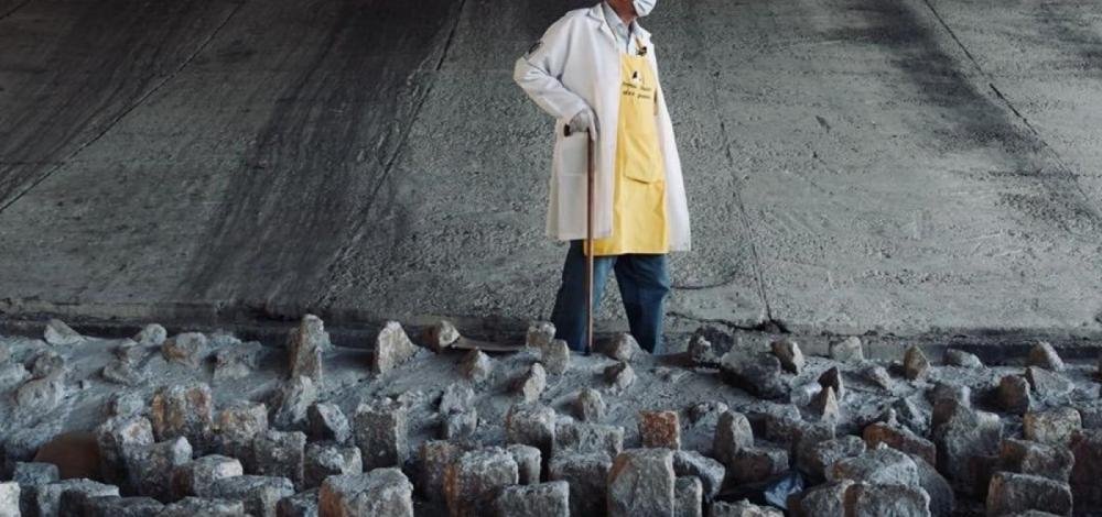 Bolsonaro veta Lei Padre Júlio Lancelotti, que proíbe construções feitas para afastar população de rua