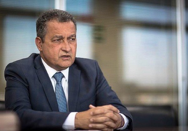 Lula deve se mudar para o Alvorada em 20 dias, diz Rui Costa