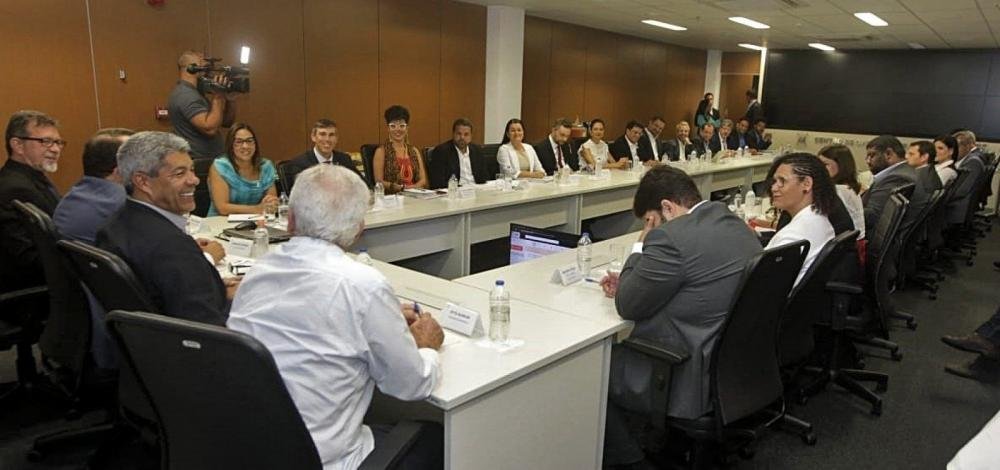 Sede da governadoria passa por reforma e gabinete de Jerônimo é transferido para SSP