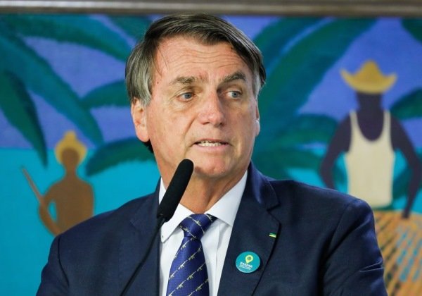 Bolsonaro gastou mais de R$ 120 mil com hospedagem em alojamentos militares