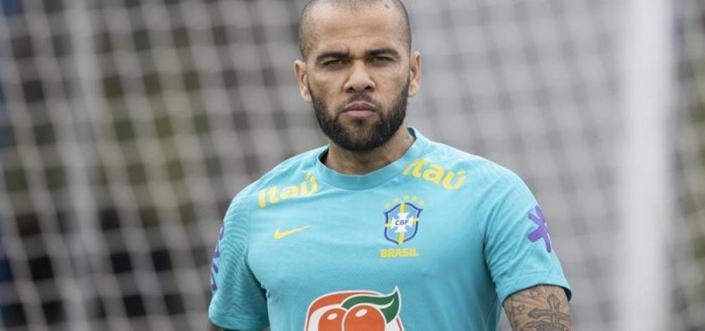 Por questões de segurança, Daniel Alves é transferido de presídio