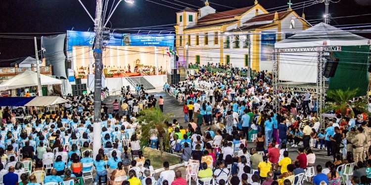 Fé e devoção marcam o inicio dos festejos de Nossa Senhora das Candeias
